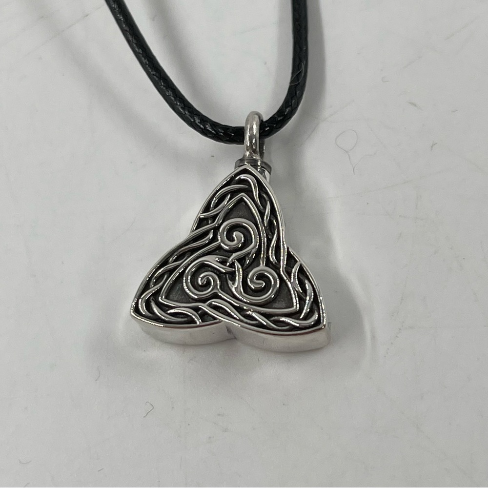 NEW! Tughra Sterling Silver Celtic Triangle Charm 18” Necklace Good Luck Healing